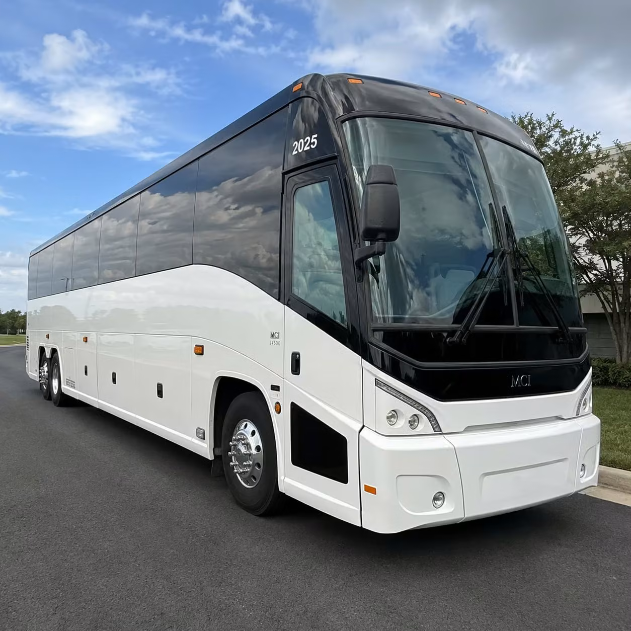 st george charter bus rental fleet